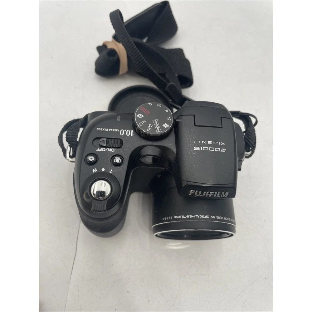 Fujifilm FinePix S1000fd Digital Camera 10.0MP 12X Zoom+Batteries+SD Card-TESTED
